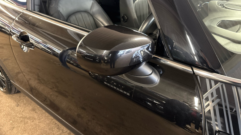 MINI Hatchback 135kW Cooper S Shadow Edition 33kWh 3dr Auto Electric Hatchback